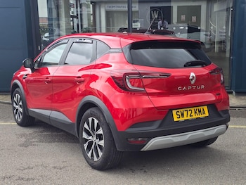 Used Renault Captur 2023 for sale - 78635669: Photo