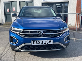 Used Volkswagen T-Roc 2023 for sale - 78575563: Photo