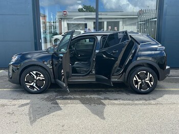 Used Peugeot 2008 2025 for sale - 78842859: Photo
