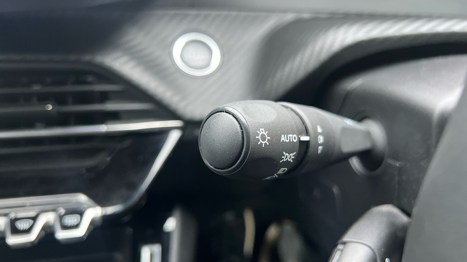 Used Peugeot 208 2022 for sale - 77332427: Photo 27