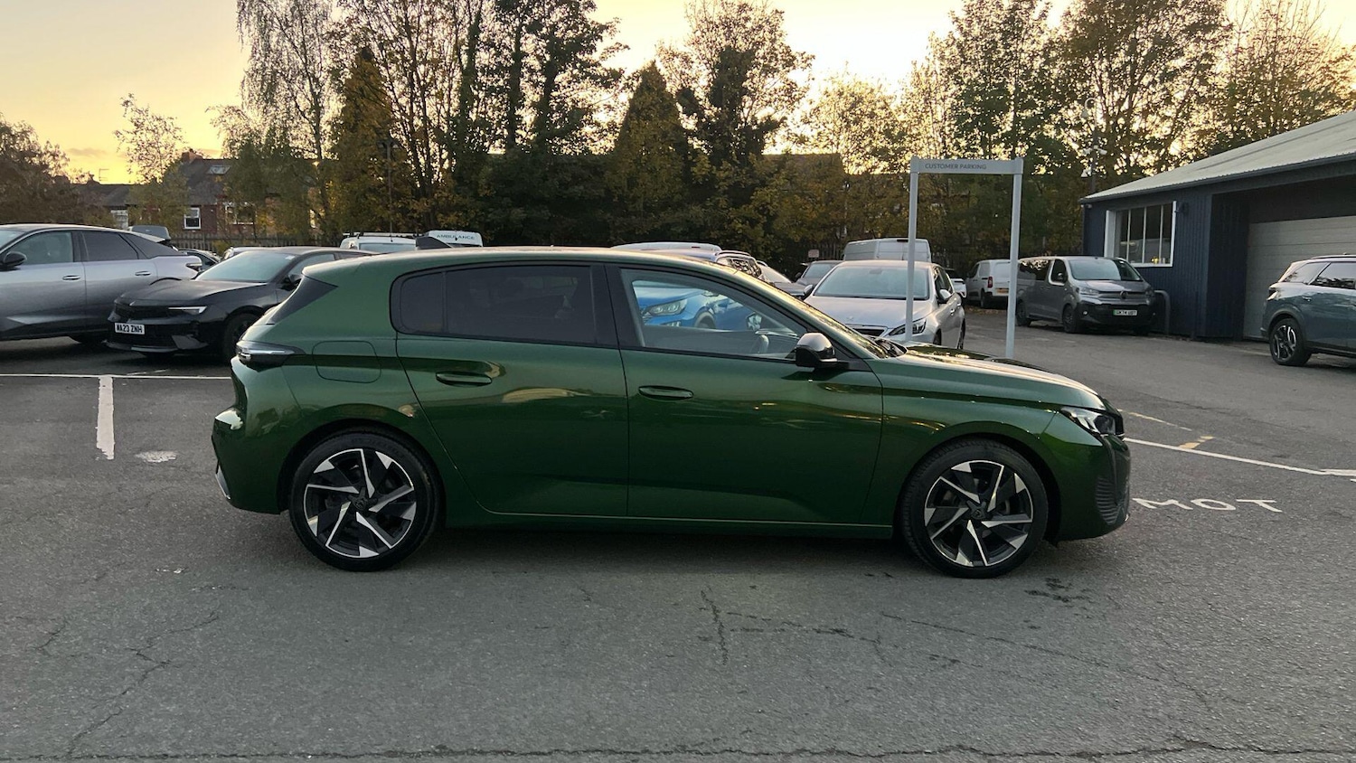 Used Peugeot 308 2023 for sale - 76410181: Photo 2