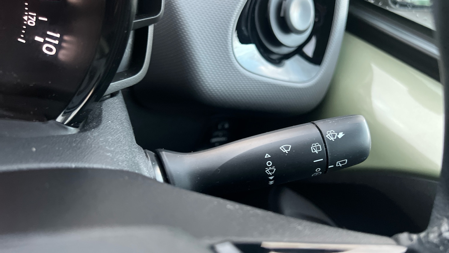 Used Peugeot 108 2022 for sale - 76307977: Photo 28