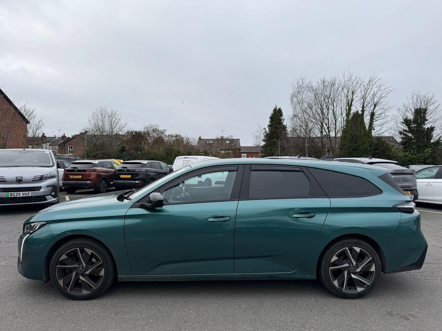 Used Peugeot 308 2023 for sale - 77332429: Photo 6