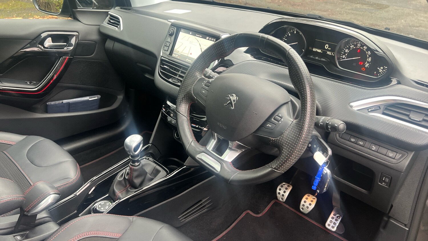 Used Peugeot 2008 2019 for sale - 76621453: Photo 12