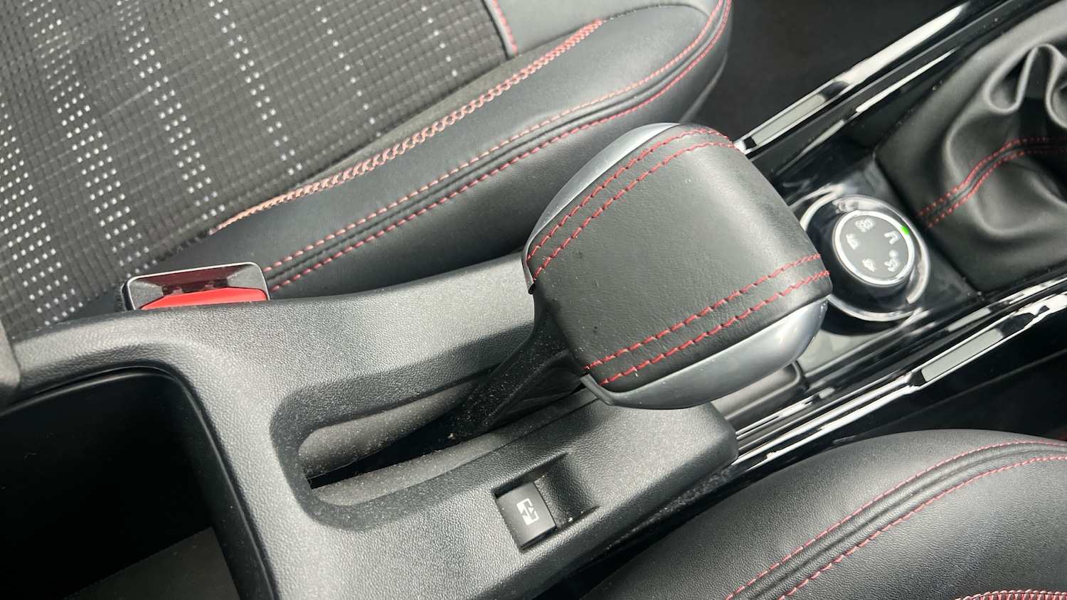 Used Peugeot 2008 2019 for sale - 76621453: Photo 22