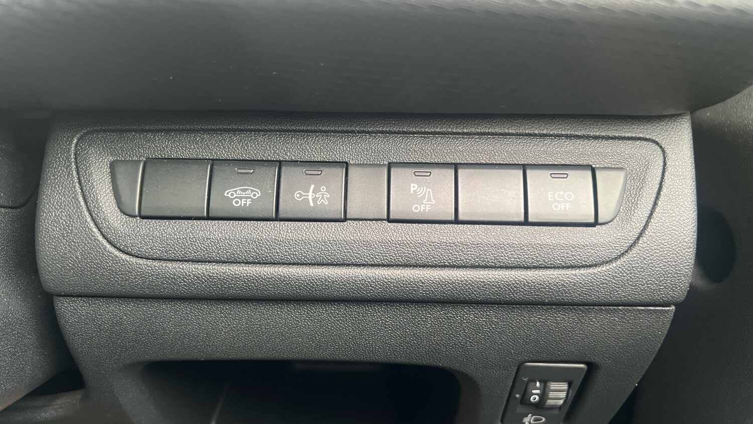 Used Peugeot 2008 2019 for sale - 76621453: Photo 34