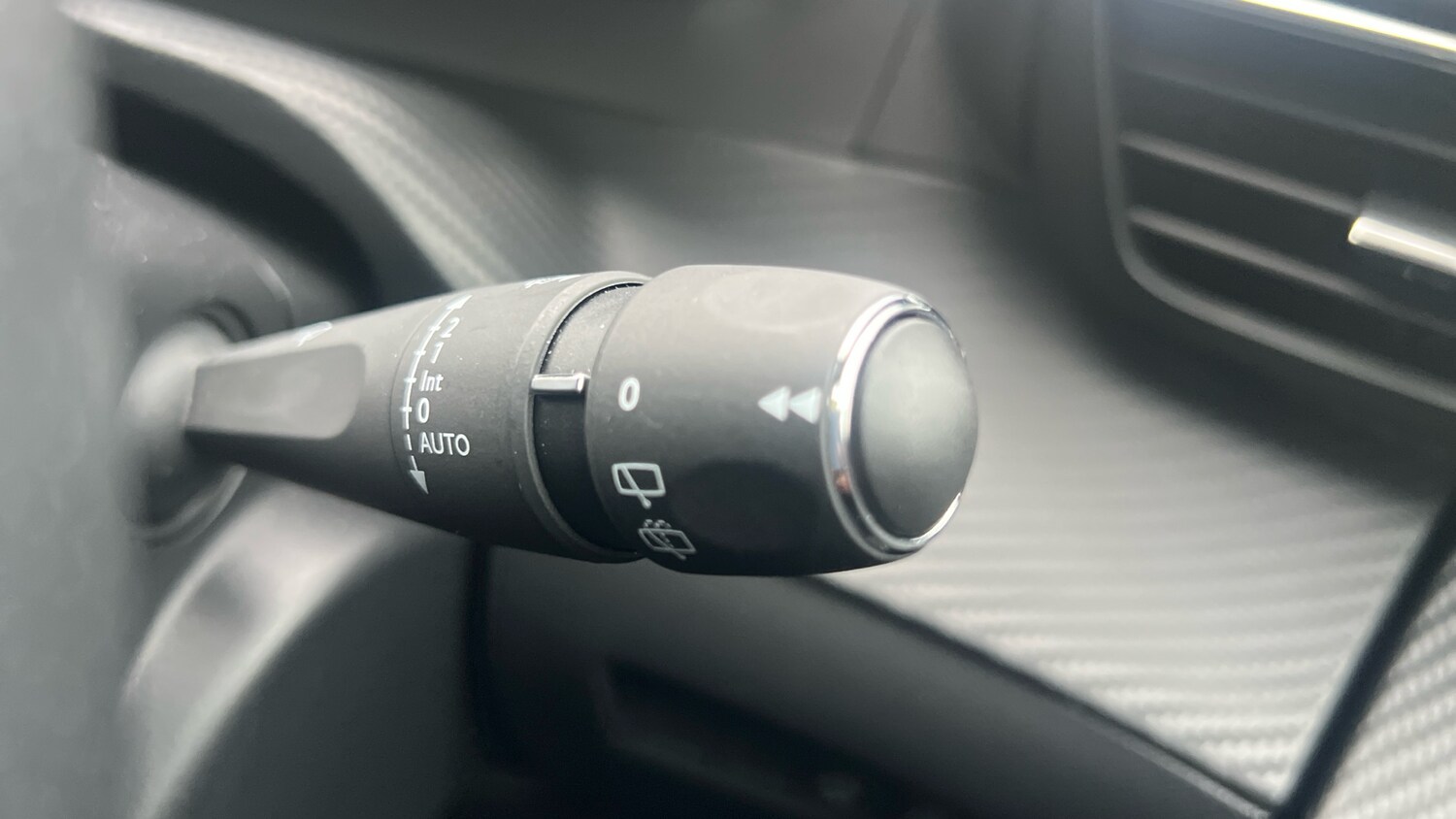 Used Peugeot 208 2022 for sale - 76285228: Photo 28