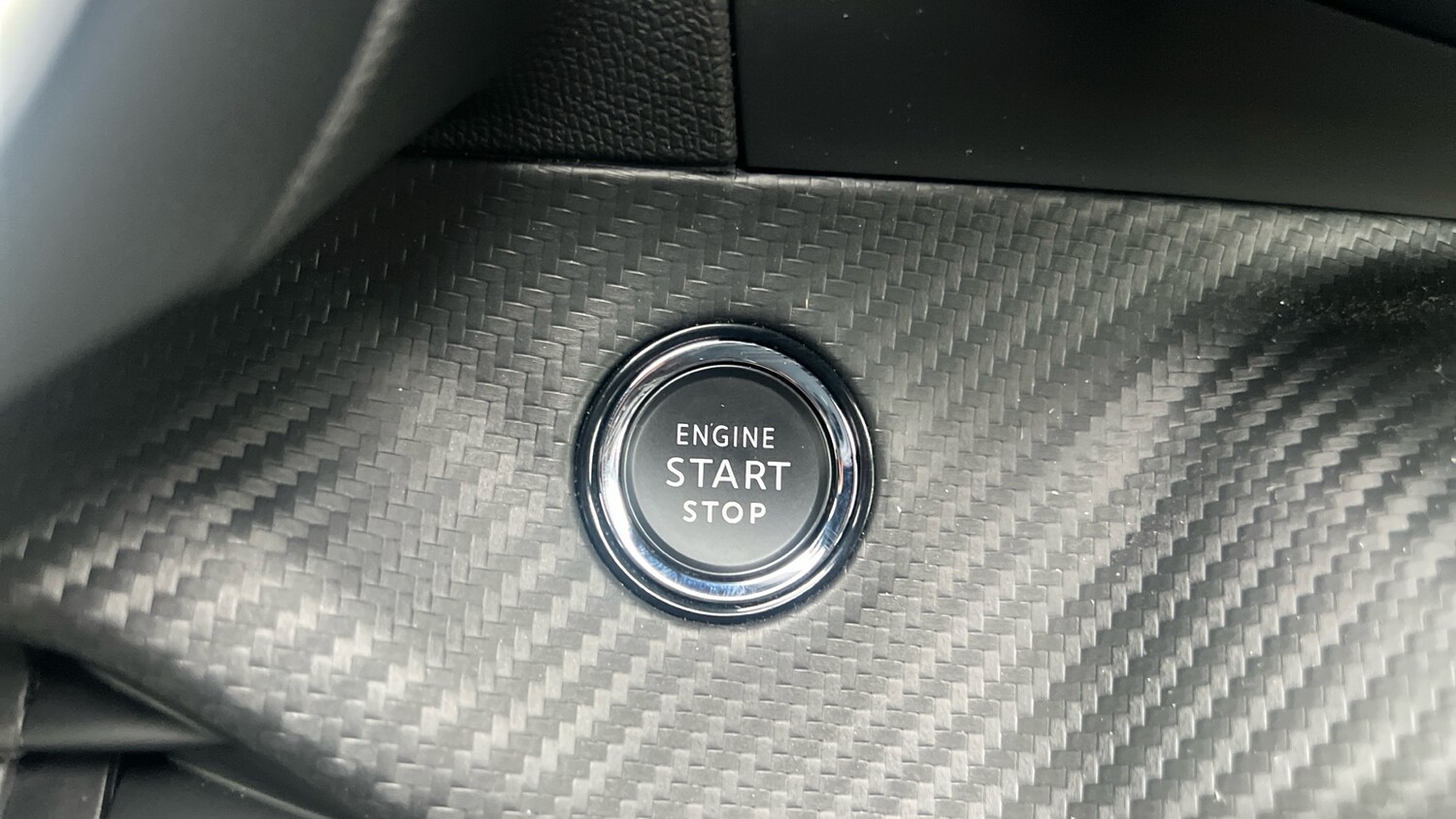 Used Peugeot 208 2022 for sale - 76285228: Photo 38