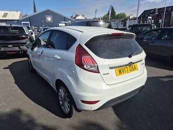 Used Ford Fiesta 2017 for sale - 75697960: Photo