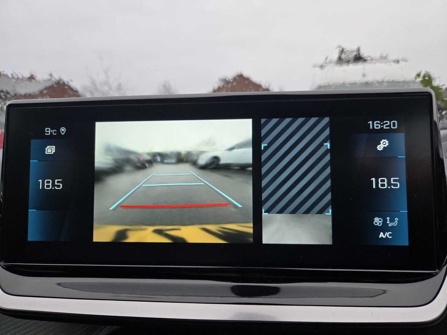 Used Peugeot 208 2022 for sale - 77910192: Photo 8