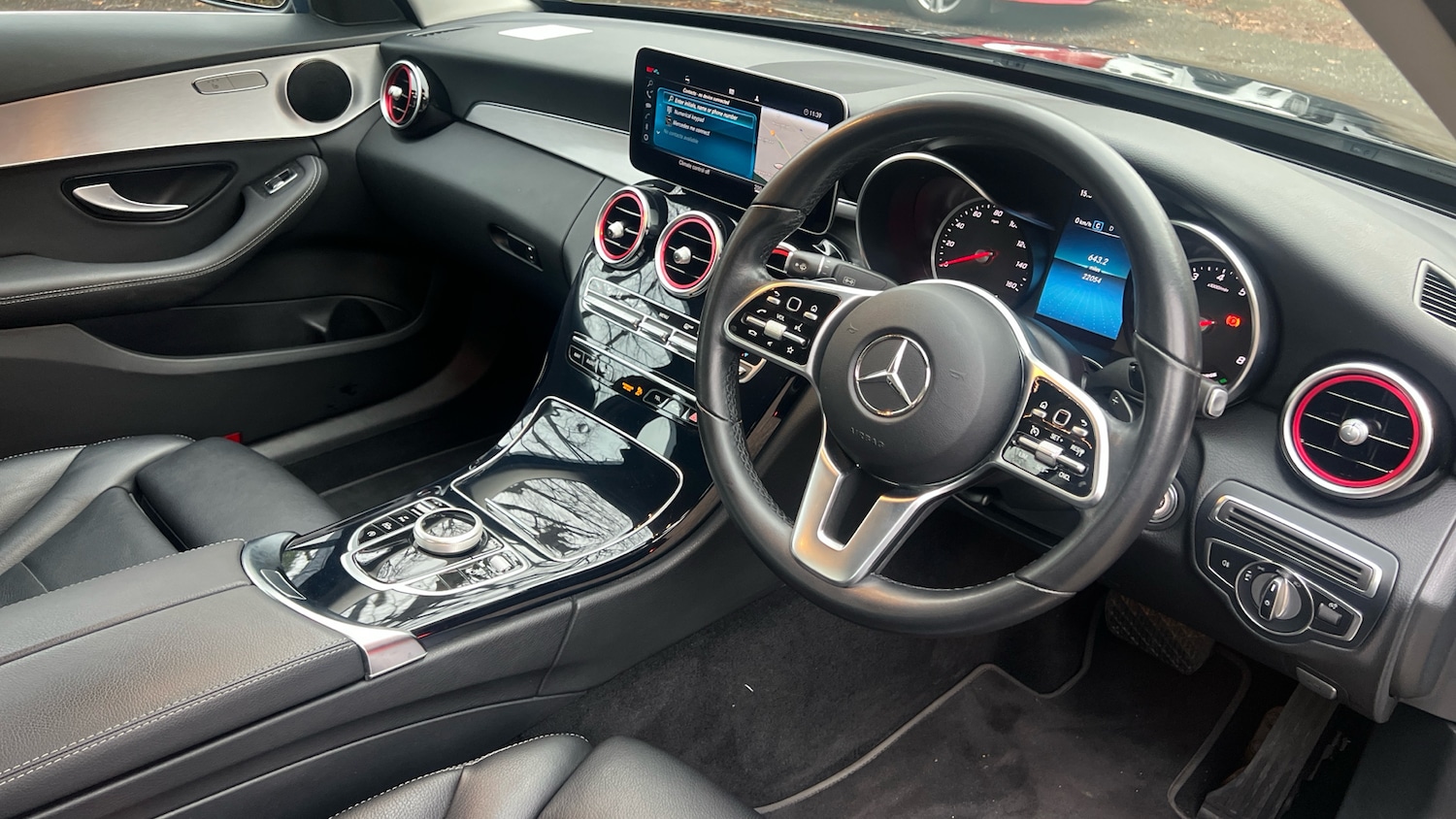 Used Mercedes-Benz C Class 2021 for sale - 76574300: Photo 11