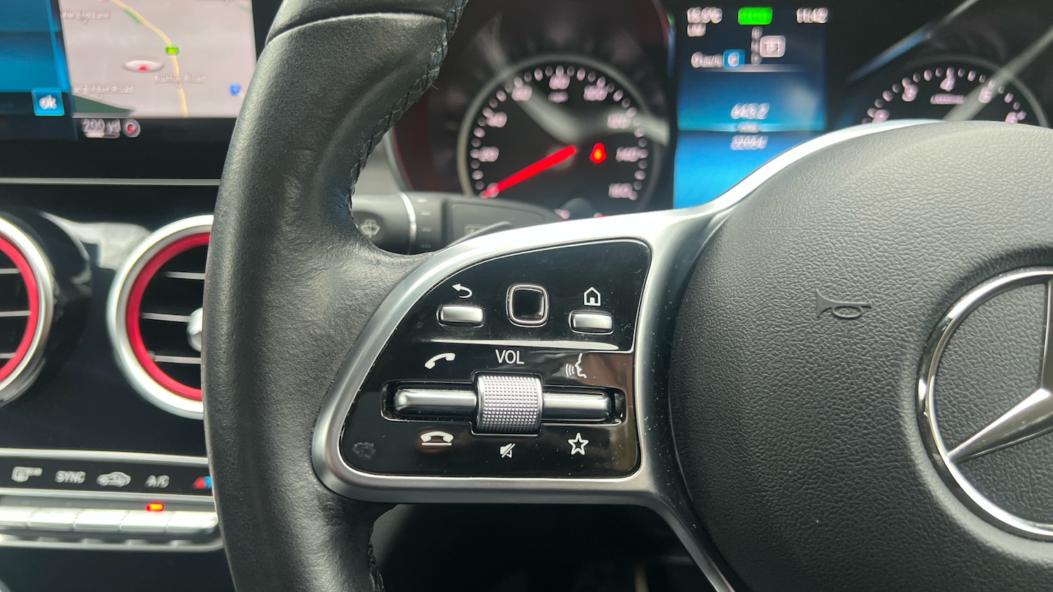 Used Mercedes-Benz C Class 2021 for sale - 76574300: Photo 23