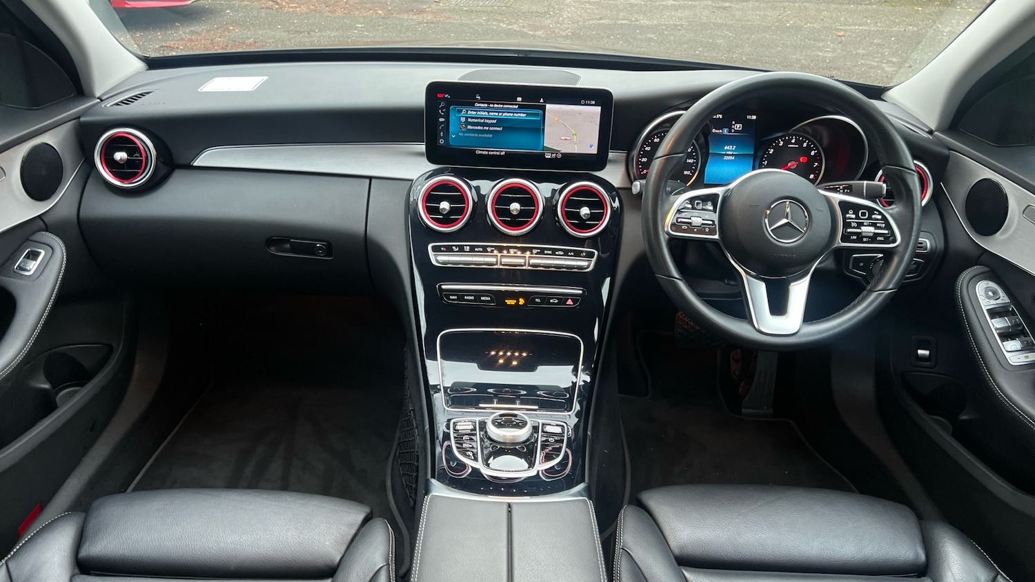 Used Mercedes-Benz C Class 2021 for sale - 76574300: Photo 4