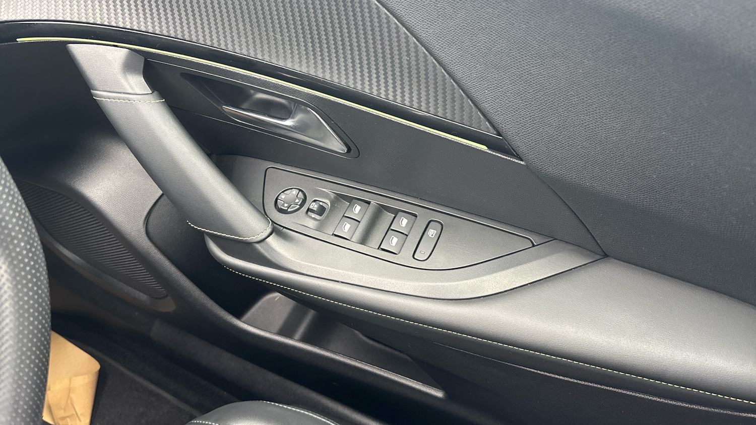 Used Peugeot 2008 2022 for sale - 76099793: Photo 22