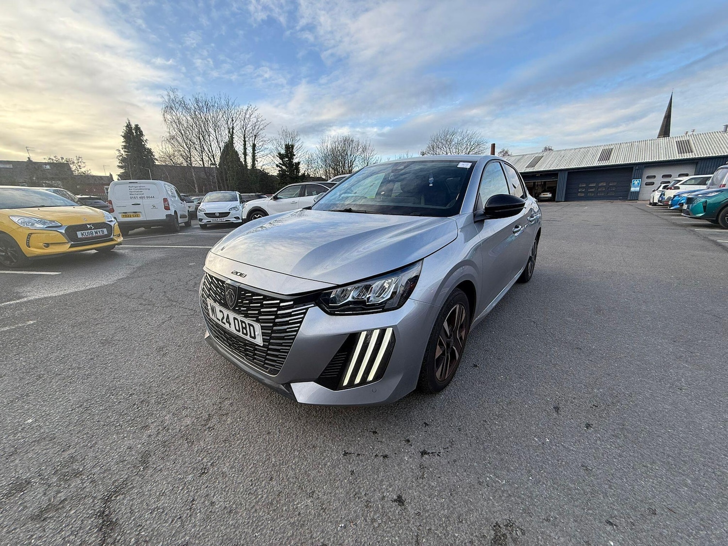 Used Peugeot 208 2024 for sale - 77372346: Photo 2