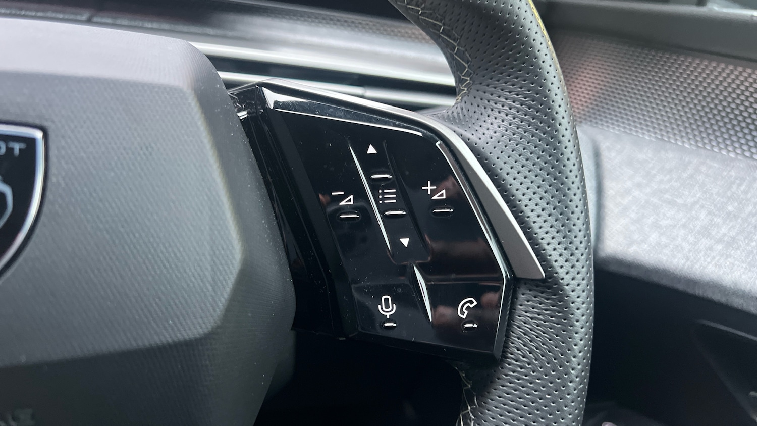 Used Peugeot 3008 2025 for sale - 77427085: Photo 24