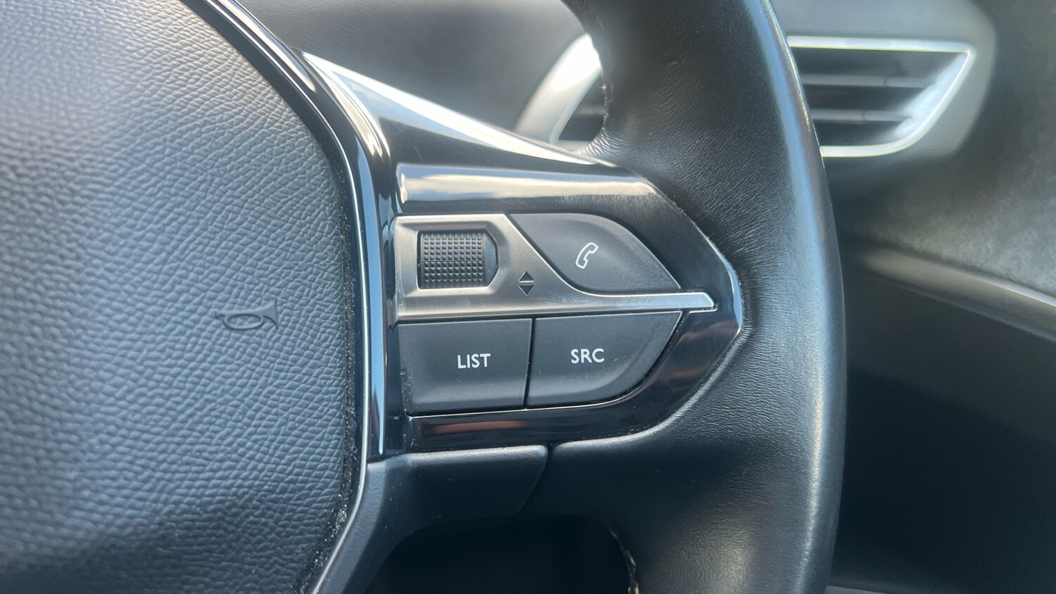 Used Peugeot 3008 2022 for sale - 75733174: Photo 24