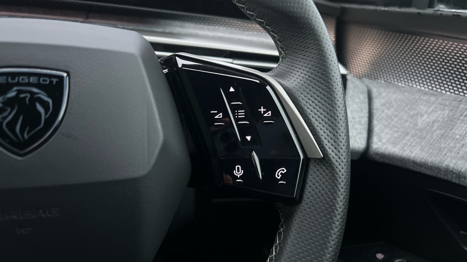 Used Peugeot 3008 2025 for sale - 76840376: Photo 24
