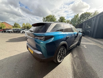 Used Peugeot 5008 2025 for sale - 78562886: Photo