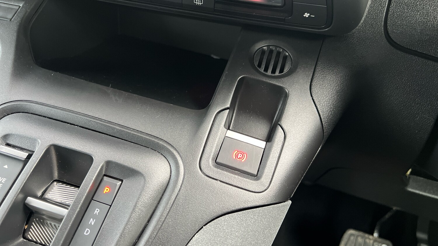 Used Peugeot Rifter 2025 for sale - 77332383: Photo 21