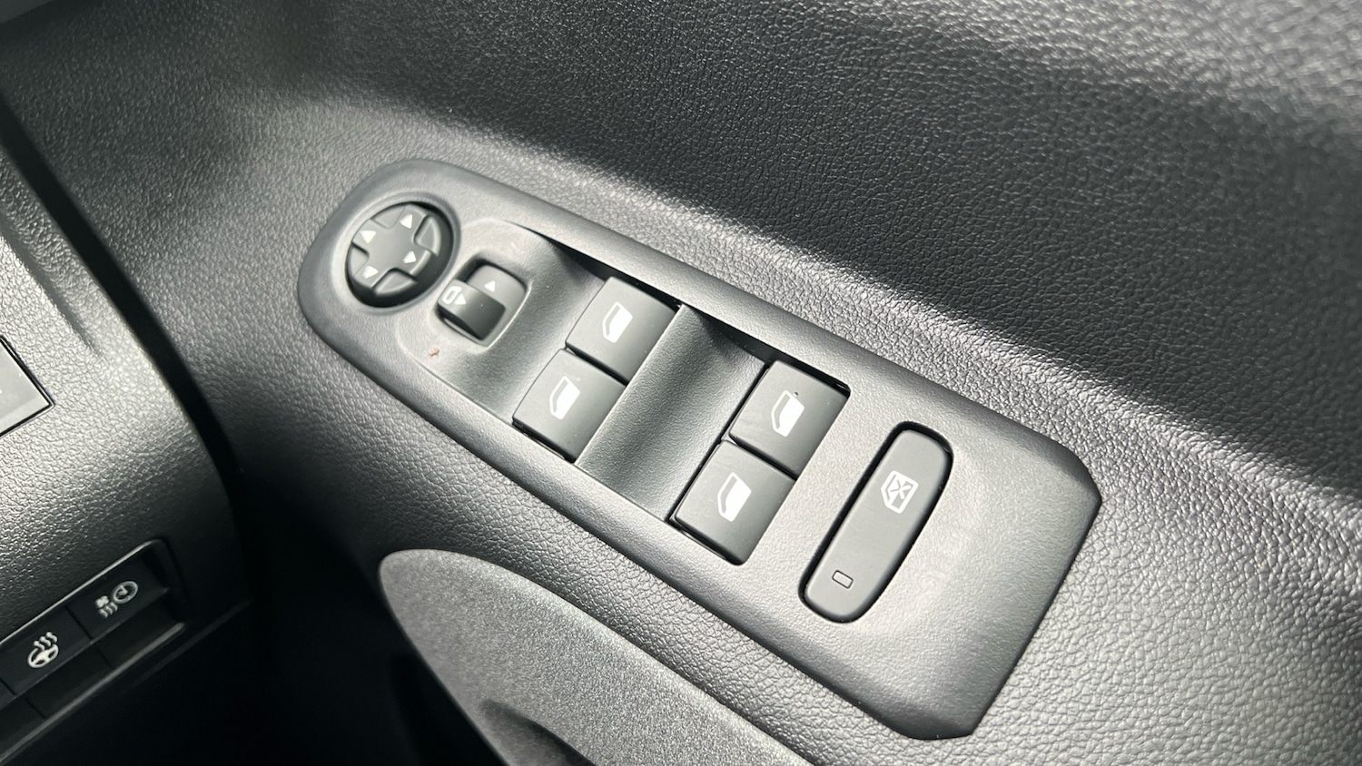 Used Peugeot Rifter 2025 for sale - 77332383: Photo 22