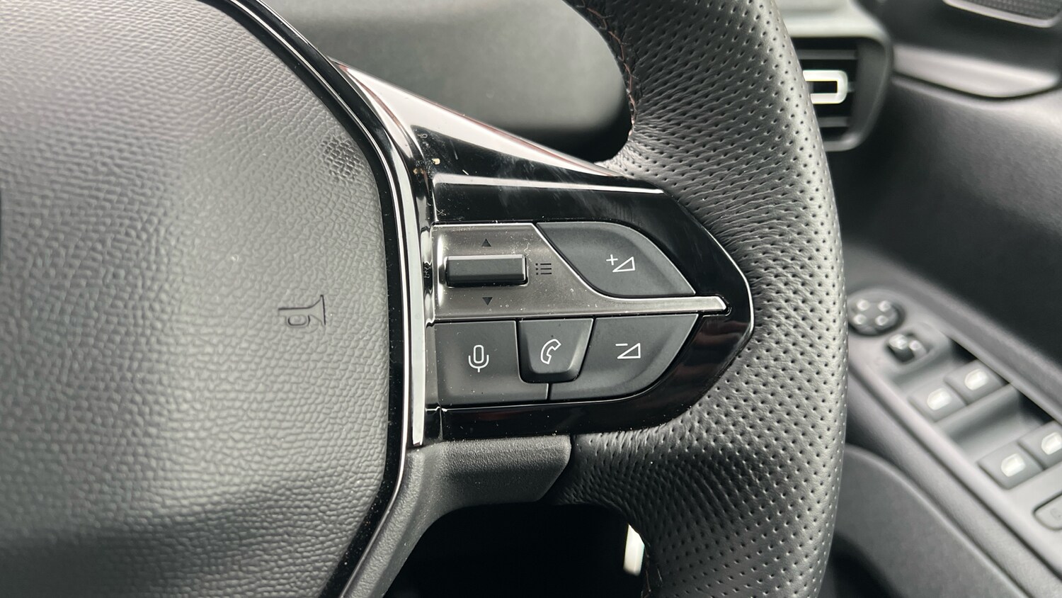 Used Peugeot Rifter 2025 for sale - 77332383: Photo 24