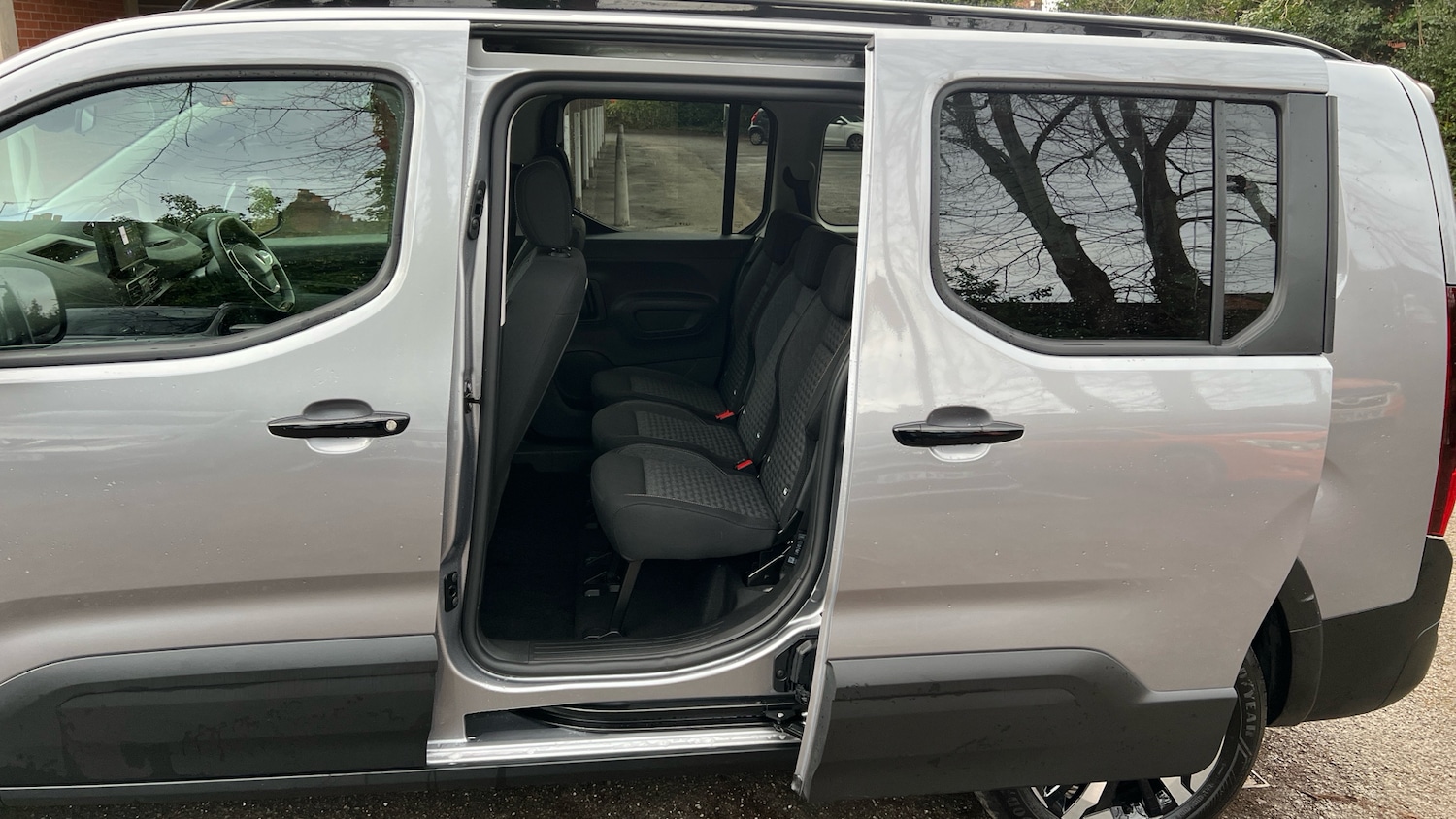 Used Peugeot Rifter 2025 for sale - 77332383: Photo 40