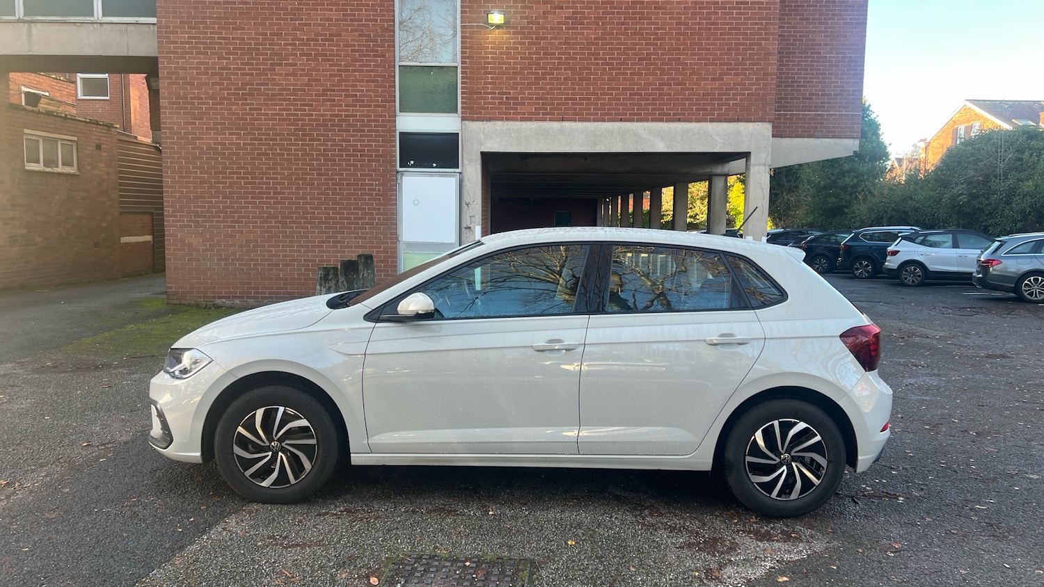 Used Volkswagen Polo 2023 for sale - 76754132: Photo 6