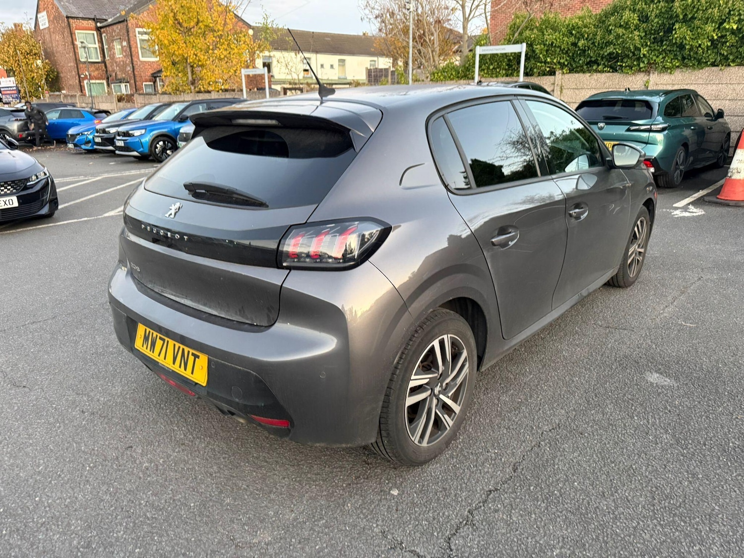 Used Peugeot 208 2021 for sale - 76410174: Photo 3