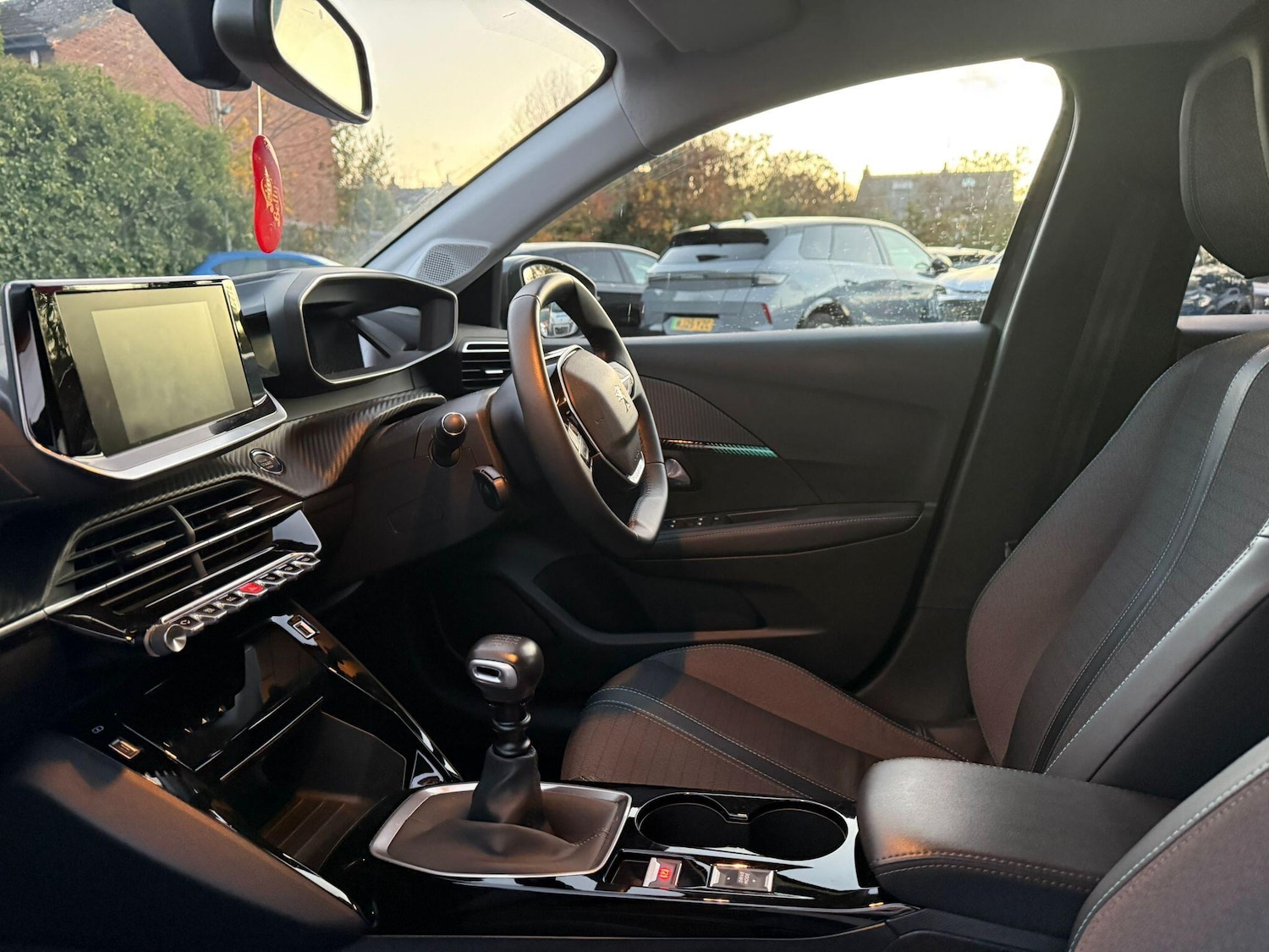 Used Peugeot 208 2021 for sale - 76410174: Photo 6