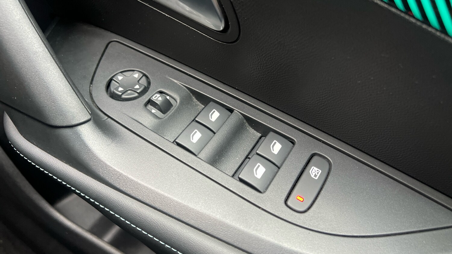 Used Peugeot 2008 2022 for sale - 76110314: Photo 22