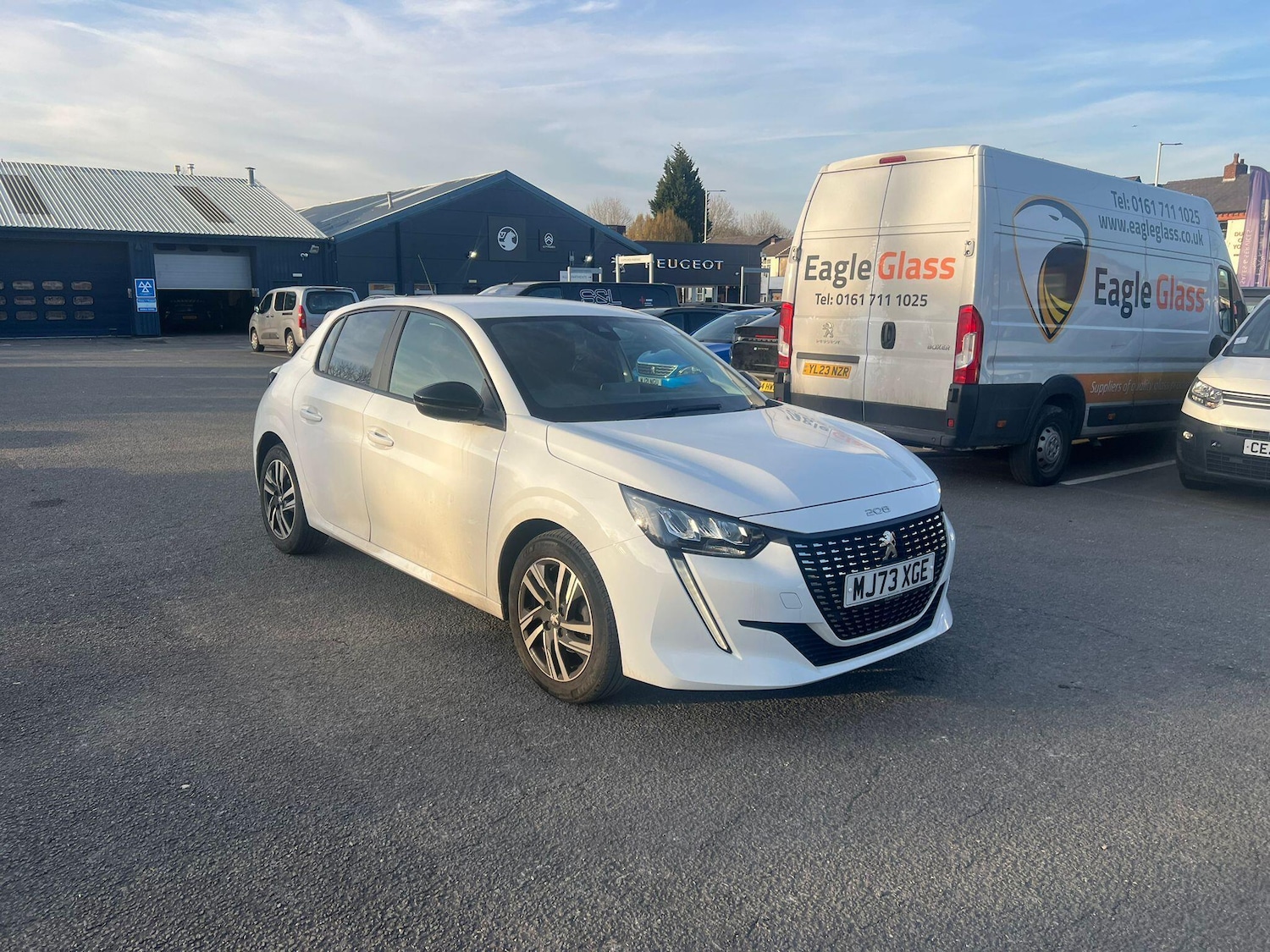 Used Peugeot 208 2023 for sale - 77941371: Photo 2