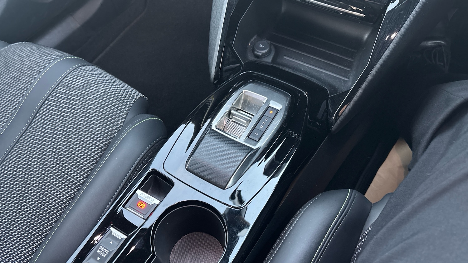 Used Peugeot 2008 2024 for sale - 76966121: Photo 21