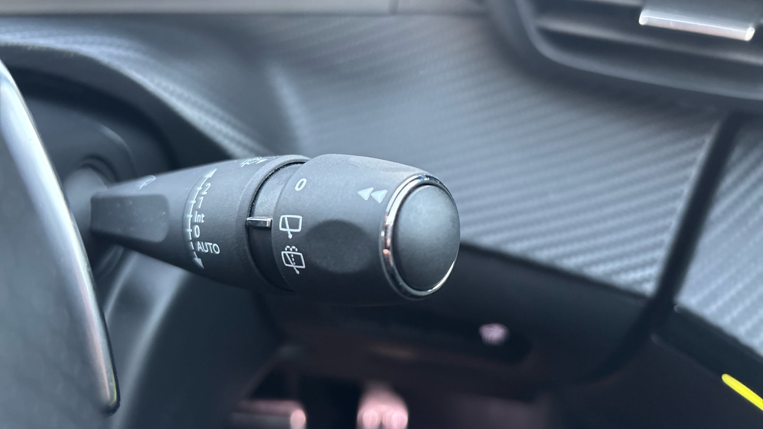 Used Peugeot 2008 2024 for sale - 76966121: Photo 29