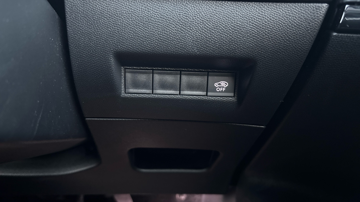 Used Peugeot 2008 2024 for sale - 76966121: Photo 31