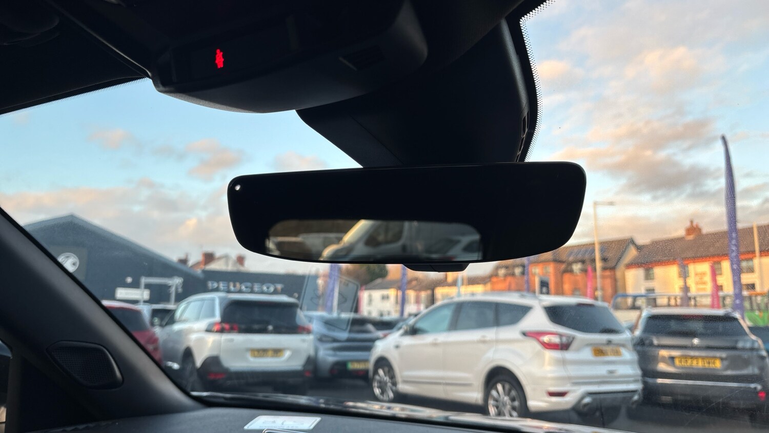 Used Peugeot 2008 2024 for sale - 76966121: Photo 32