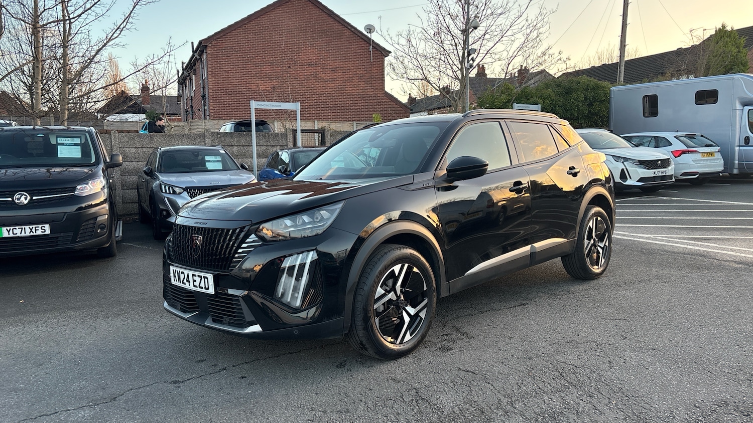 Used Peugeot 2008 2024 for sale - 76966121: Photo 8