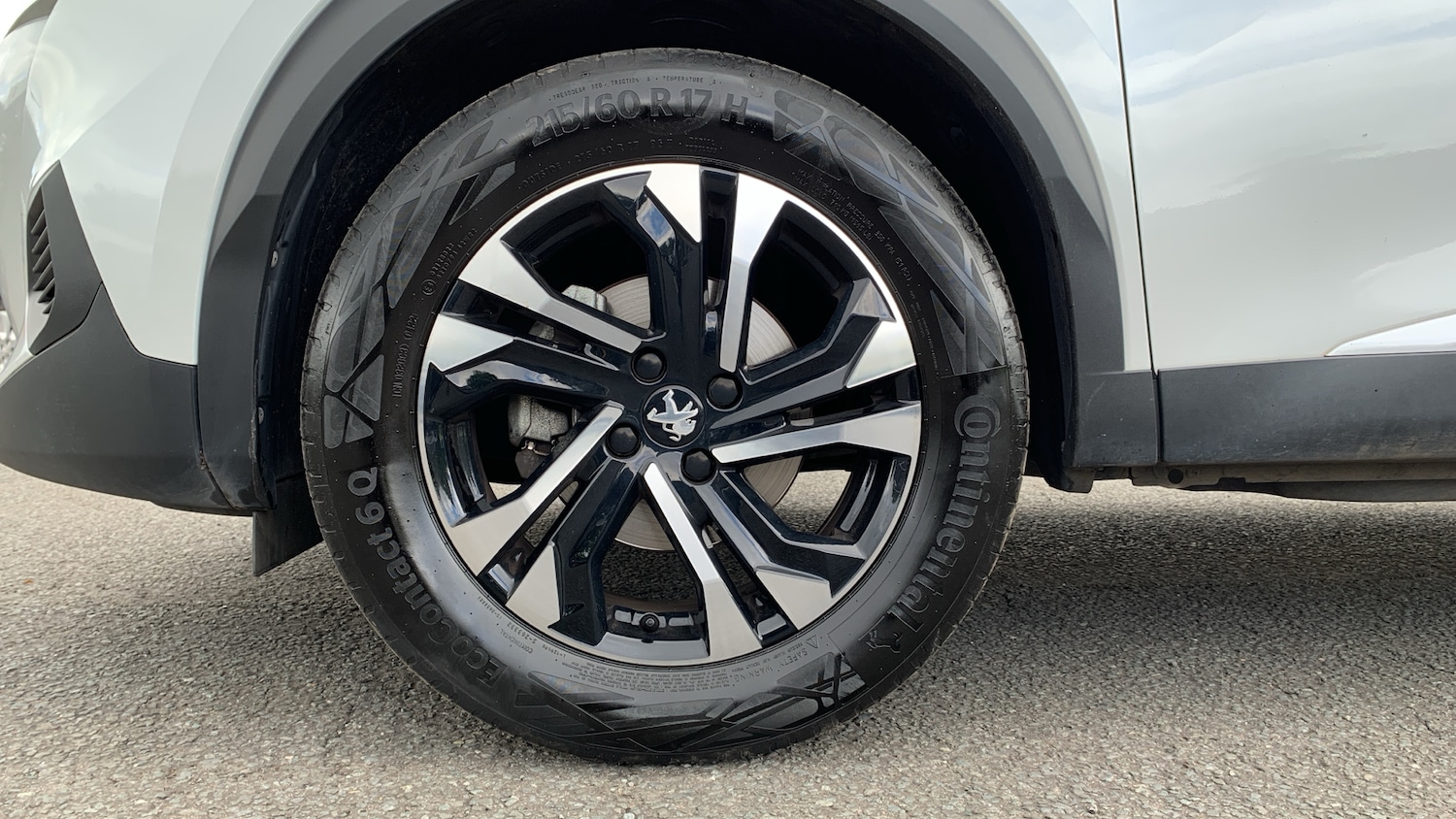 Used Peugeot 2008 2022 for sale - 76410179: Photo 14