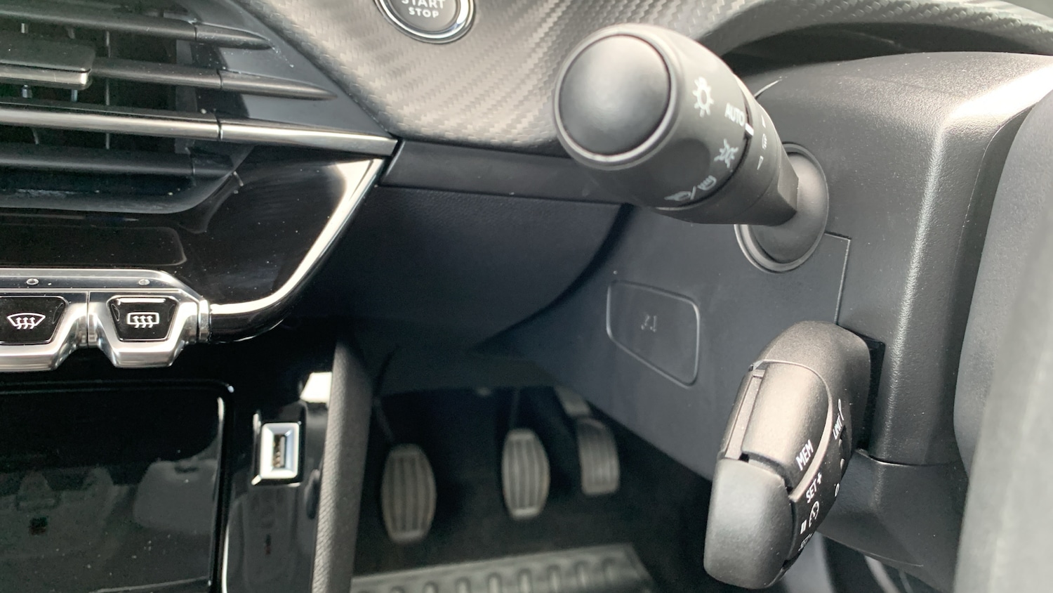 Used Peugeot 2008 2022 for sale - 76410179: Photo 27