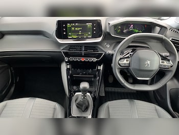 Used Peugeot 2008 2022 for sale - 76410179: Photo