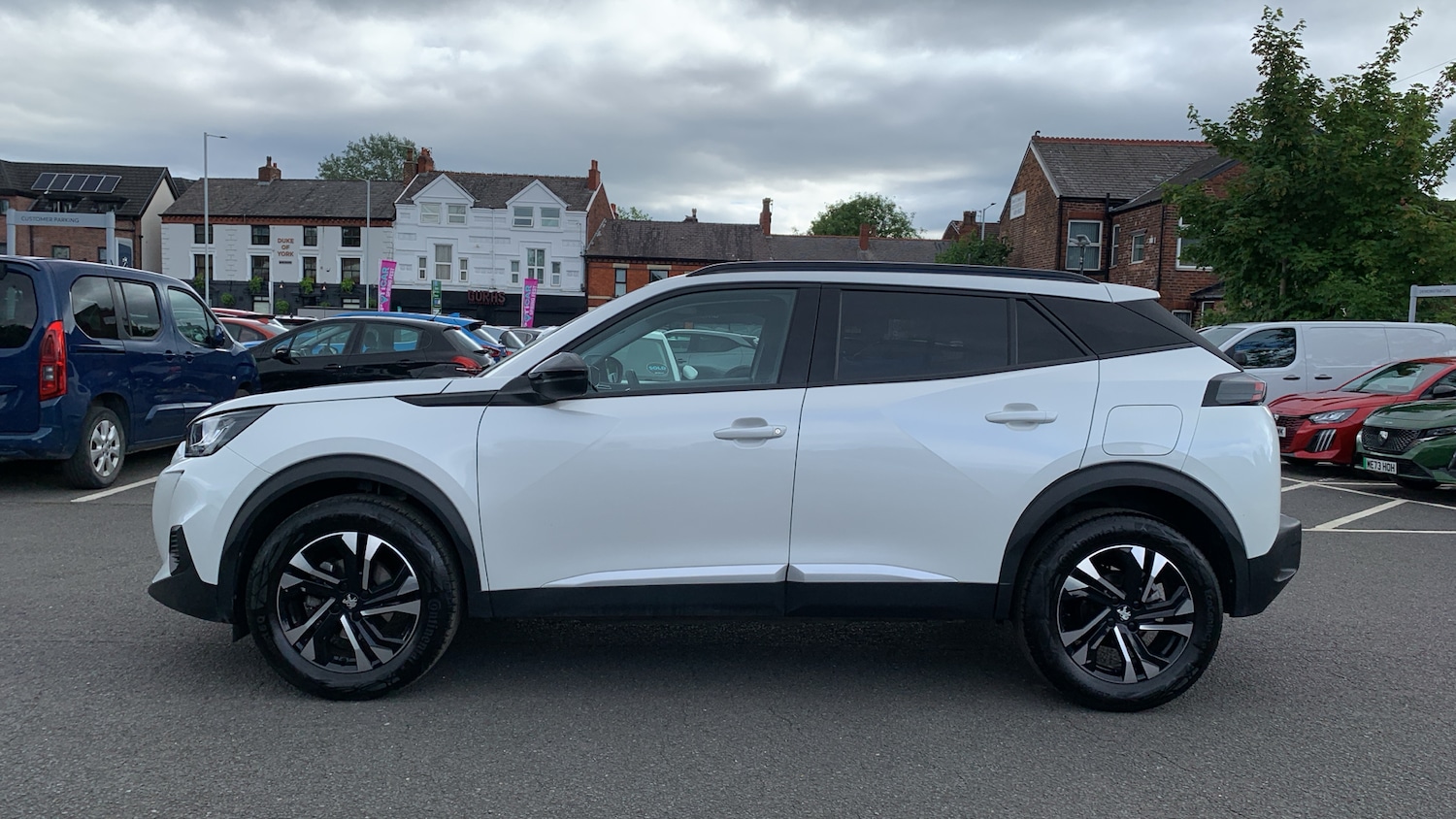 Used Peugeot 2008 2022 for sale - 76410179: Photo 6