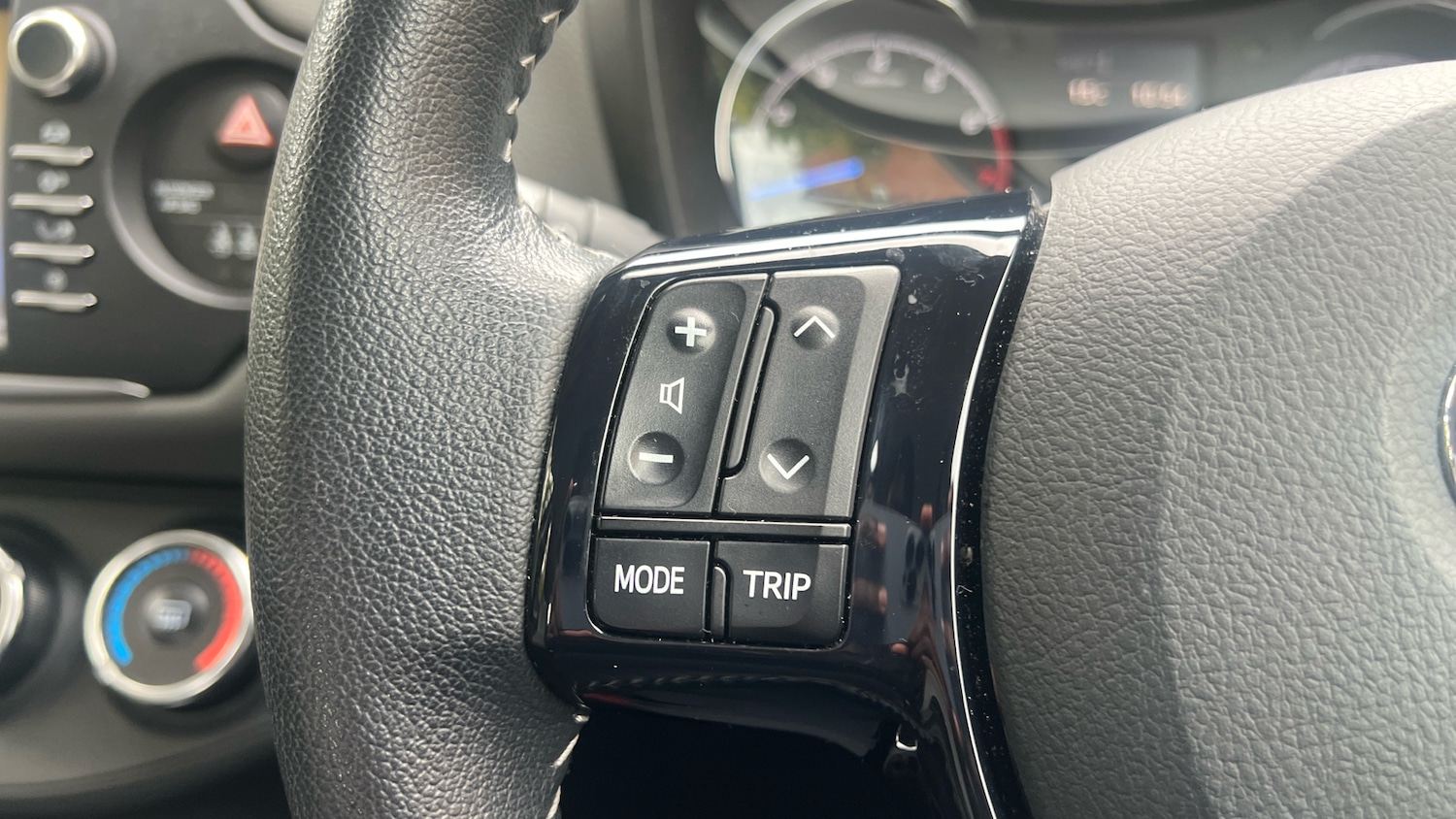 Used Toyota Yaris 2018 for sale - 76099789: Photo 23