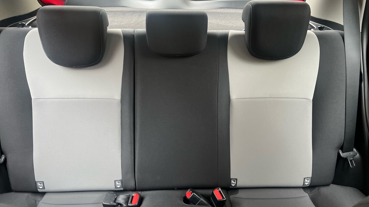 Used Toyota Yaris 2018 for sale - 76099789: Photo 25
