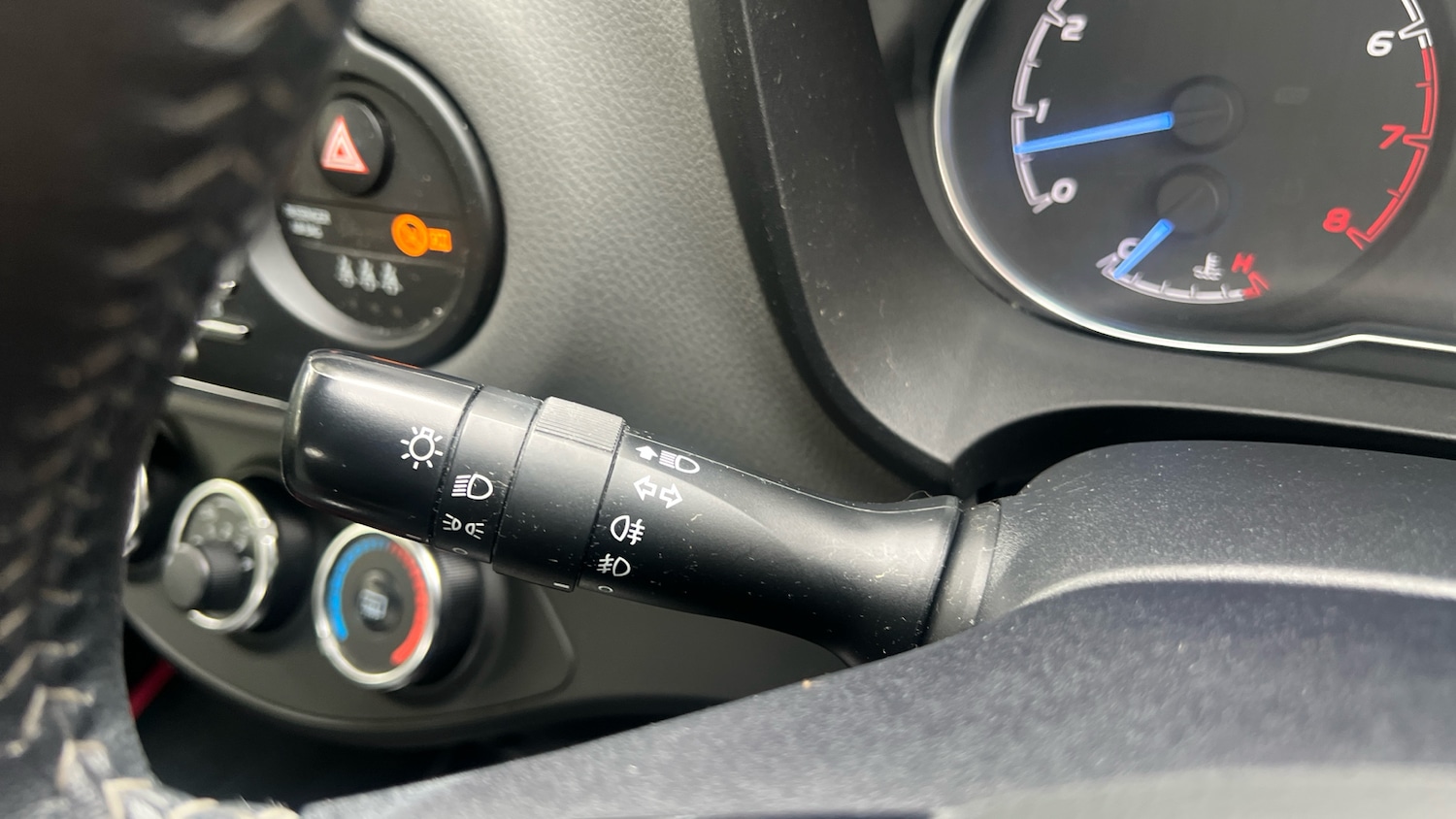 Used Toyota Yaris 2018 for sale - 76099789: Photo 27