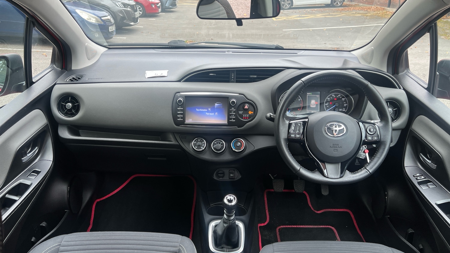 Used Toyota Yaris 2018 for sale - 76099789: Photo 4