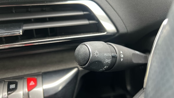 Used Peugeot 3008 2023 for sale - 76327631: Photo 27