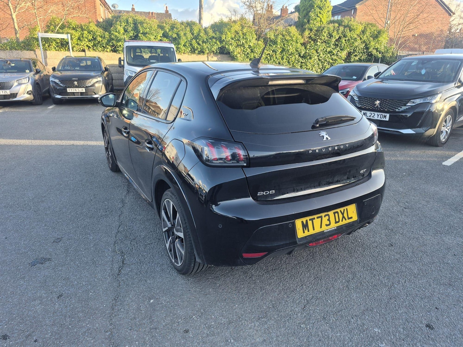 Used Peugeot 208 2023 for sale - 77898869: Photo 2