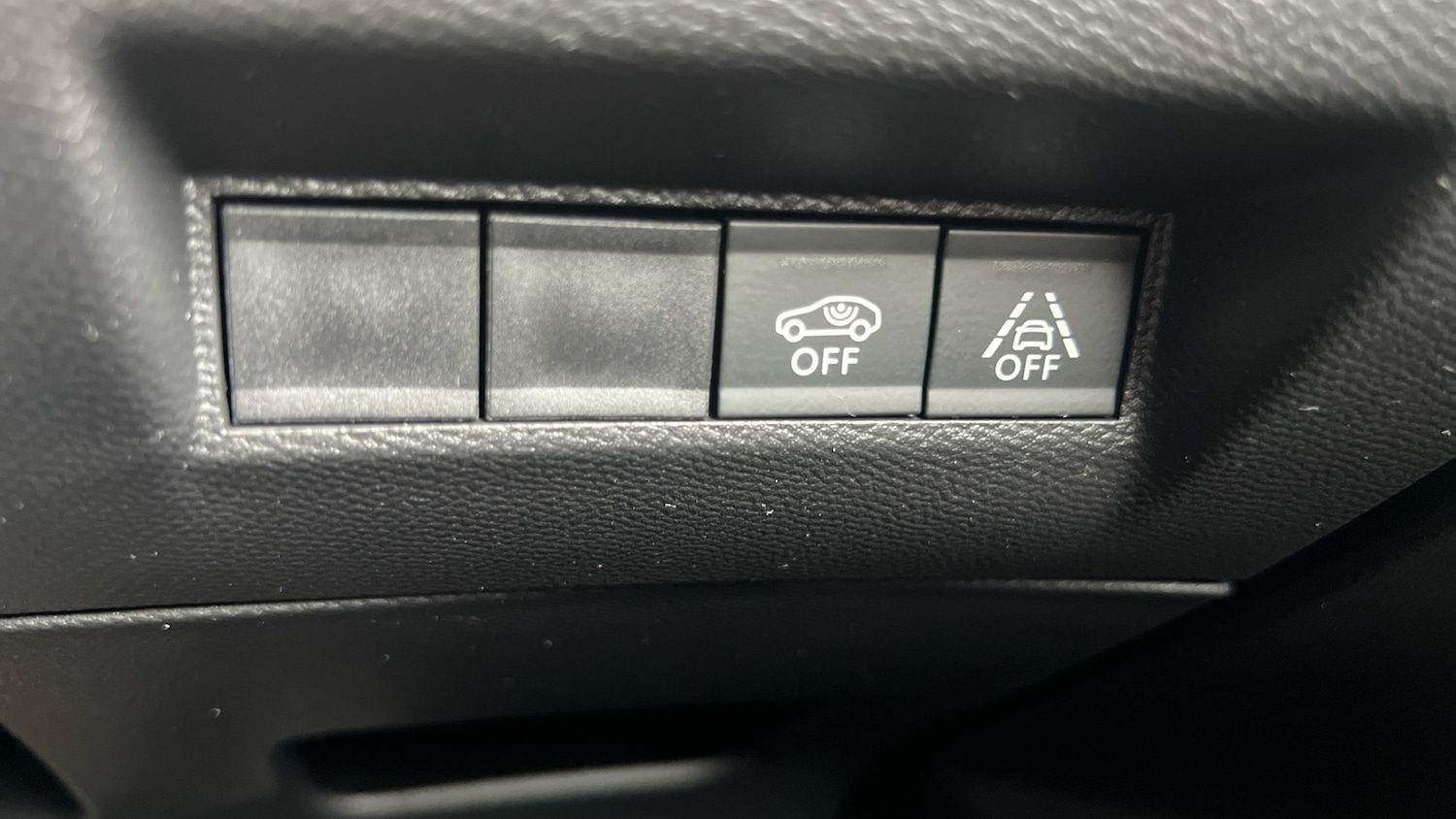 Used Peugeot 2008 2023 for sale - 76139388: Photo 33