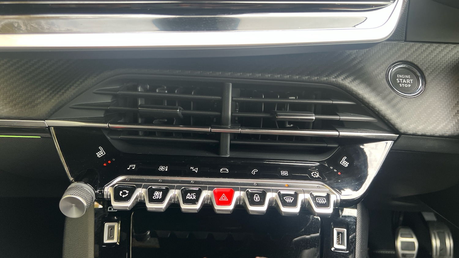 Used Peugeot 2008 2023 for sale - 76139388: Photo 41