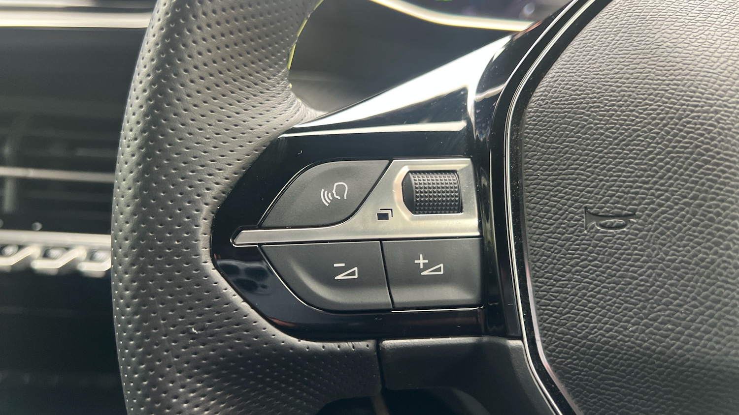 Used Peugeot 2008 2025 for sale - 77231199: Photo 23